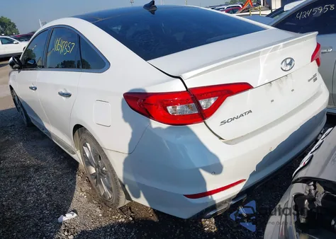 2015 Hyundai Sonata Limited 2.0T z USA, uszkodzony, nr VIN 5NPE34AB9FH142993